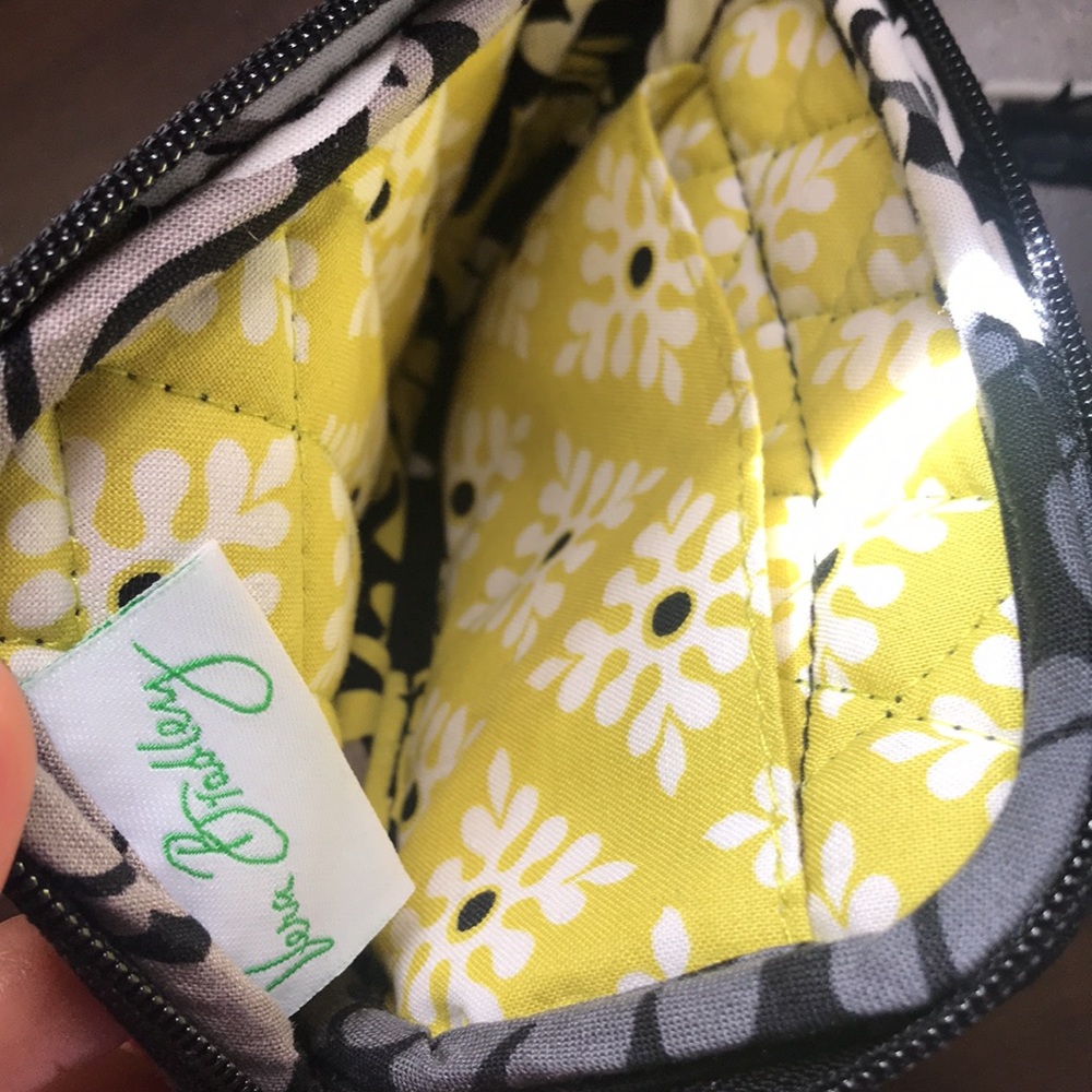 Vera Bradley wallet - Picture 4 of 7